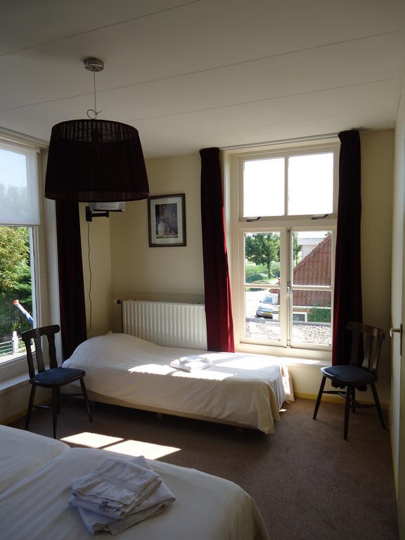 Hotel "De Steenen Man" Zurich Room photo